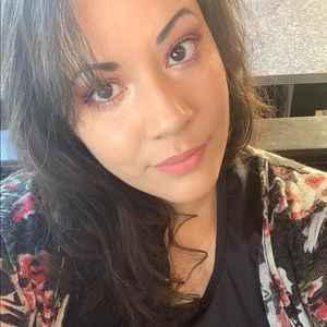 Meet your Posher, Gina